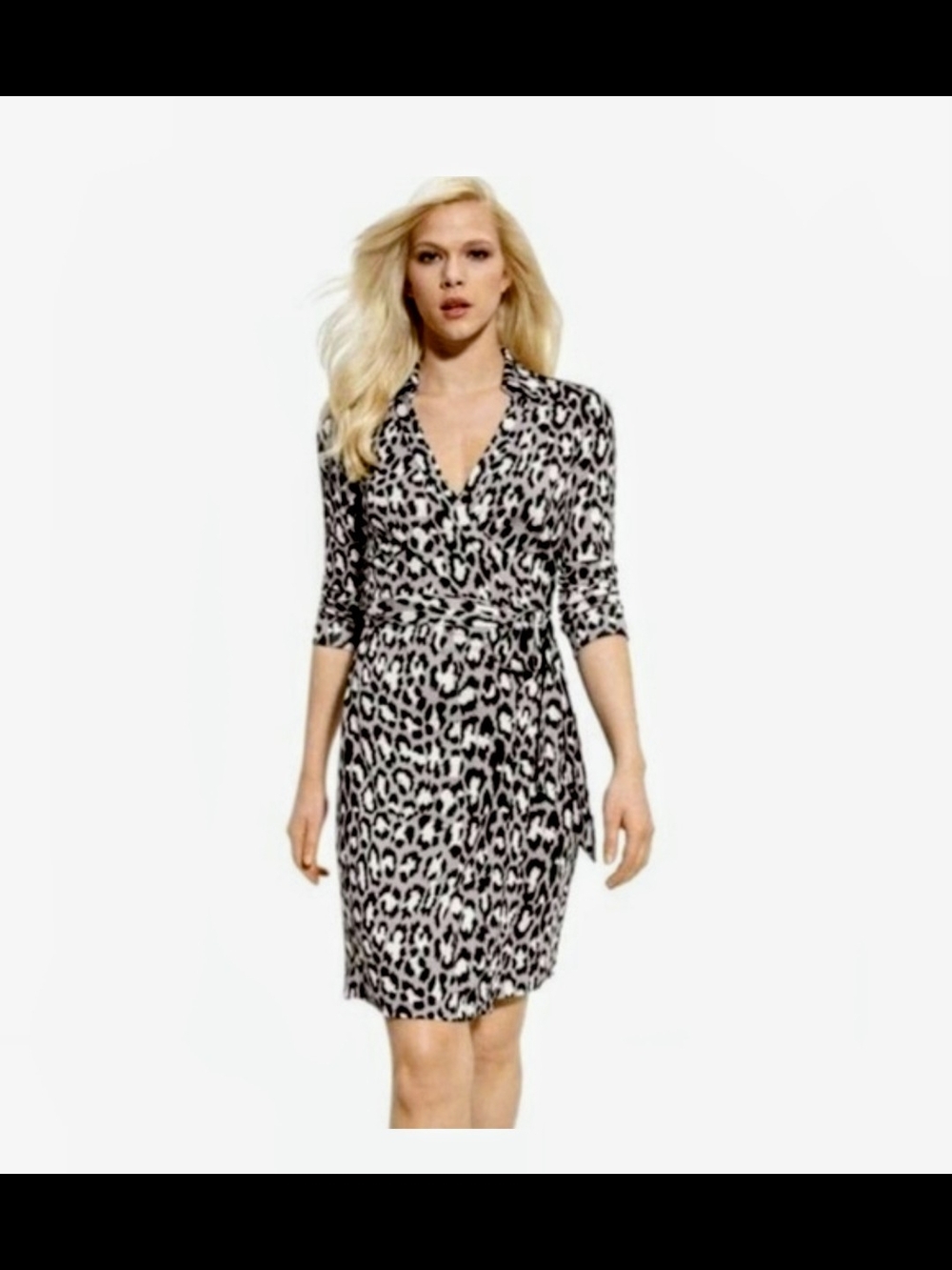 NWT Spotted Cat  Pattern Wrap Dress. In Black And Gray